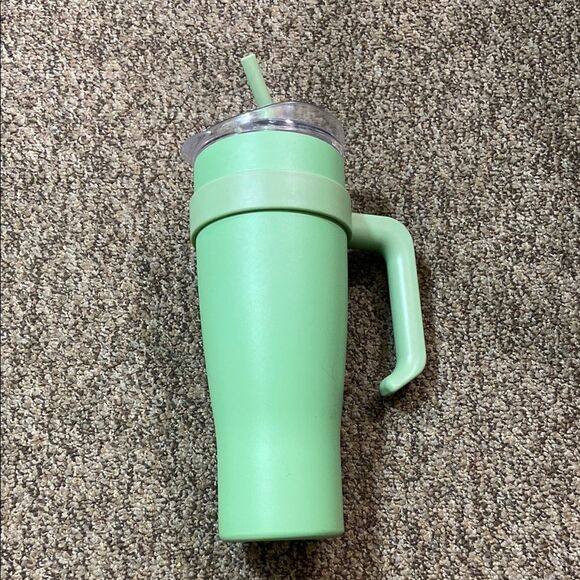 Green Insulated Tumbler with Handle - Picture 5 of 9